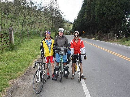 Begleitung von 2 Rennradfahrern nach Pasto