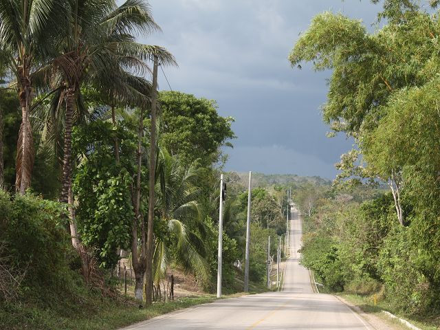 Straße im Petén