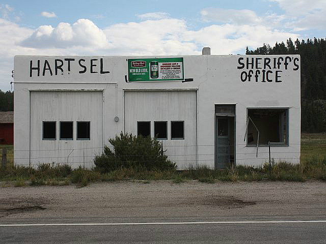 ok... und ein Sheriff Office ;-)))
