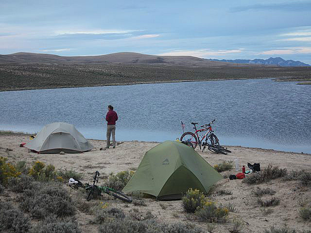 Radler-Camping beim A&M Reservoir