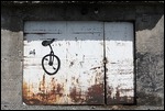 und wiede finde ich ein Einradgraffiti