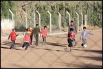 Kinder beim Fußballspiel